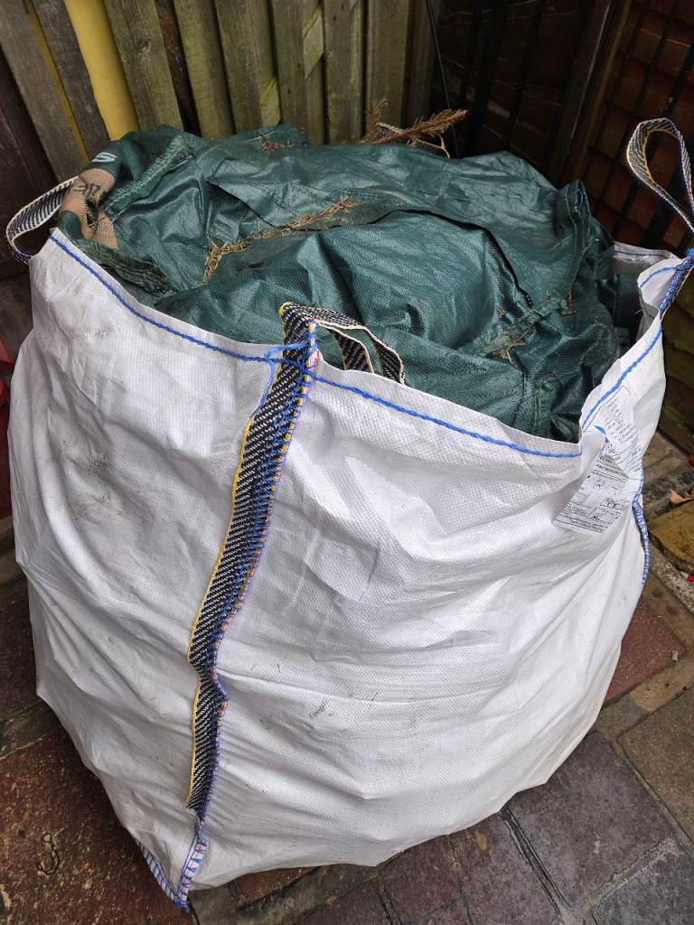 Tonne bag logs and kindling plus extra