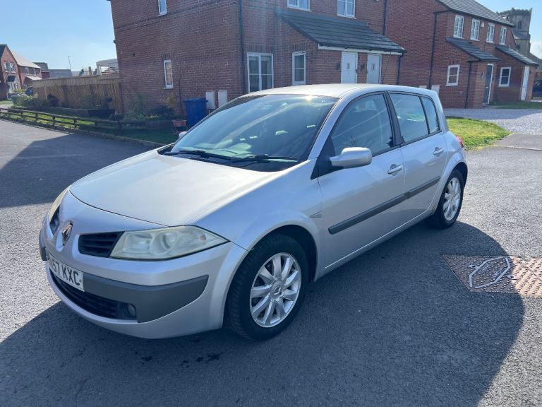 Renault, MEGANE, Hatchback, 2007, Manual, 1870 (cc), 5 doors