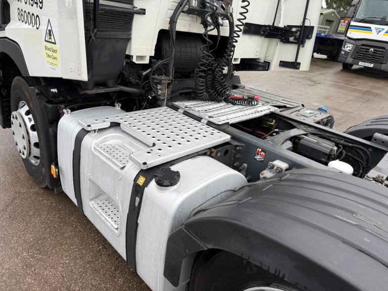 2019 RENAULT T520 6X2 TRACTOR UNIT 