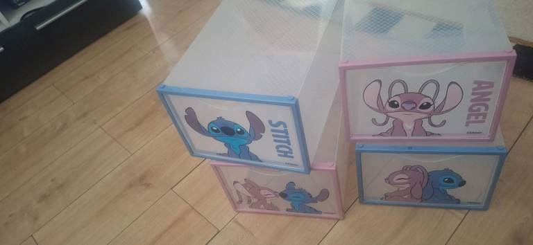Stitch stackable stoarge 
