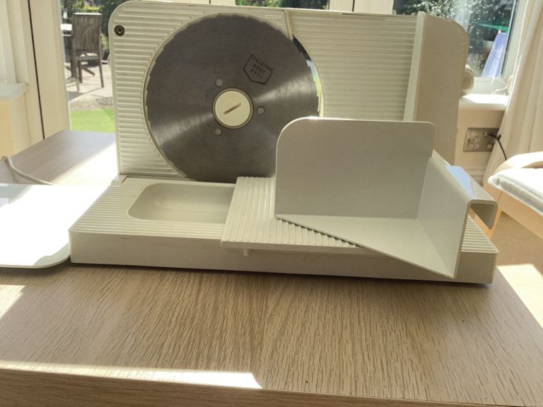Food slicer: Oster electric