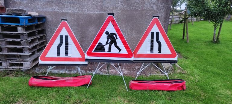 Collapsible Roll up Road Signs