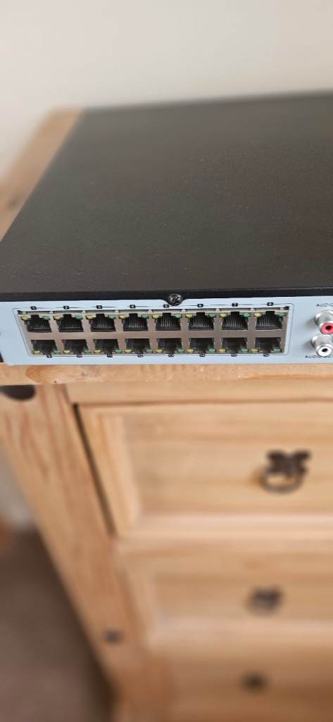 HICKVISION NVR POE DVR 16CH CCTV RECORDER 