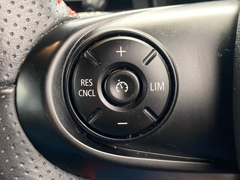 2020 MINI Hatch 1.5 Cooper Sport II 5dr - JCW Styling &amp; Mini Driving Modes &amp; Cruise HATCH...