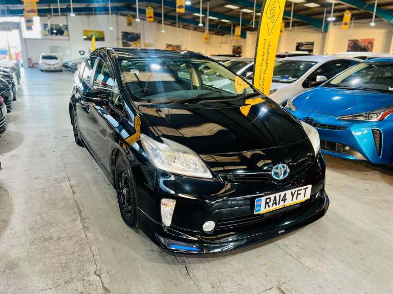 2014 Toyota Prius Toyota Prius Hybrid Petrol Black 2014 5 Seater  1.8L Hybrid