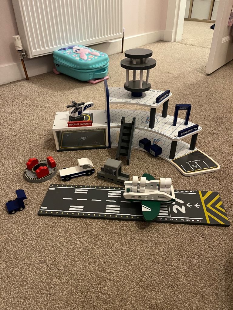 Airport toy 