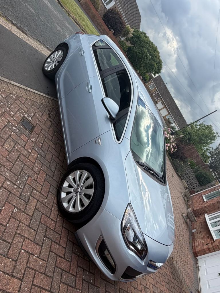 Vauxhall, astra, Hatchback, 2014, Manual, 1598 (cc), 5 doors
