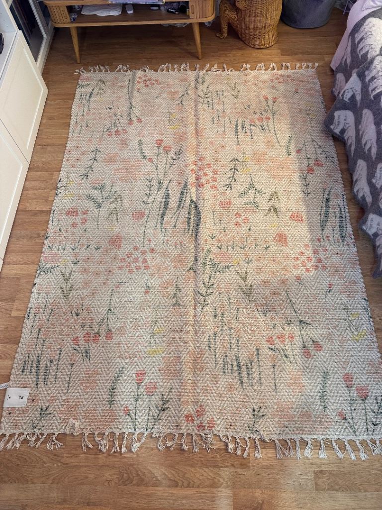 Flower rug from UrbanOutfitters