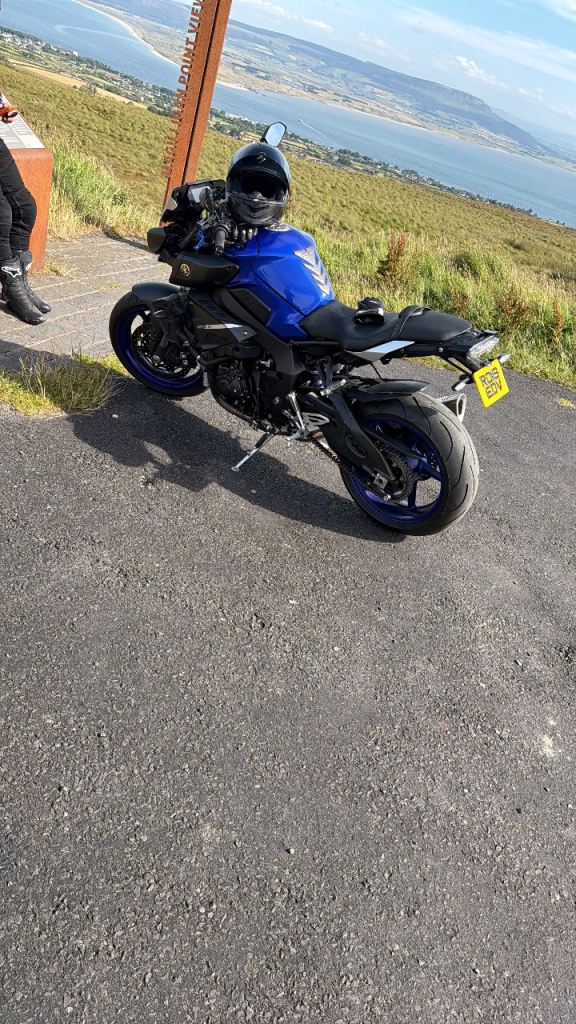 Yamaha MT-10 1000cc Motorcycle – Blue, Good Condition