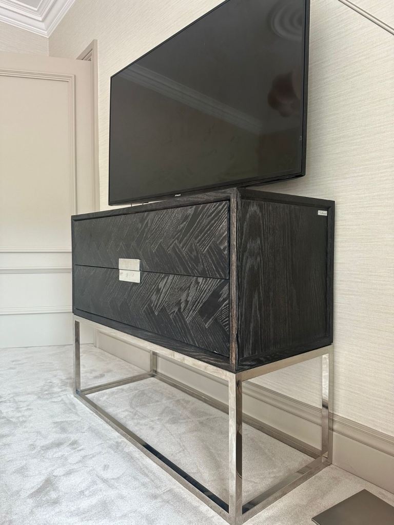 Richmond interiors drawers 