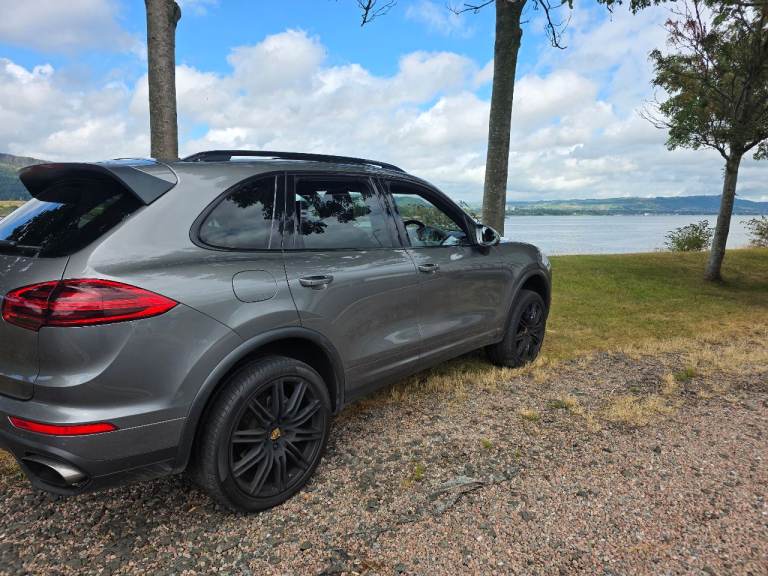 Porsche, CAYENNE, Estate, 2015, Semi-Auto, 2967 (cc), 5 doors