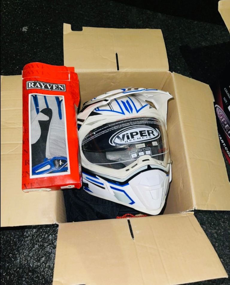 2x Viper R3 Design Helmets + Rayven Gloves Bundle – £55 (Brand New)