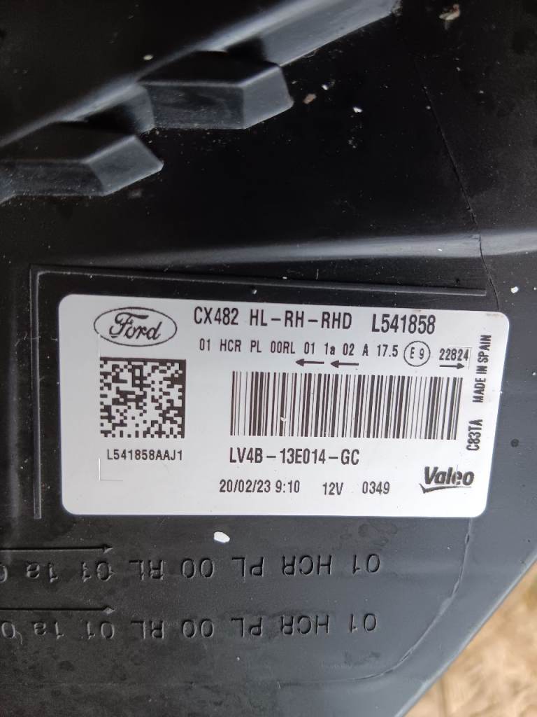 Ford Kuga mk3 headlight (driver's side)