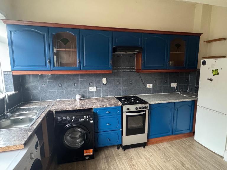 6 bed room big spaces 