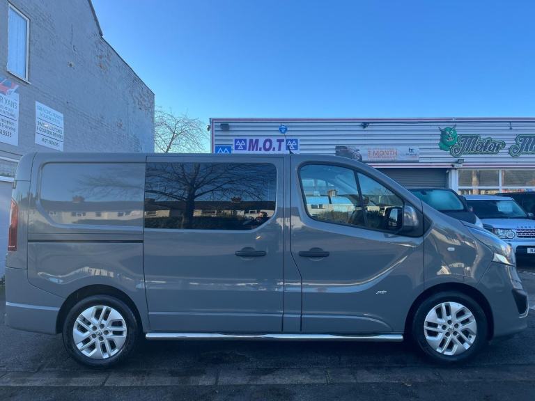 Vauxhall Vivaro 1.6 CDTi 2900 BiTurbo ecoFLEX Sportive 6 Seat SWB Cre... 2015/65