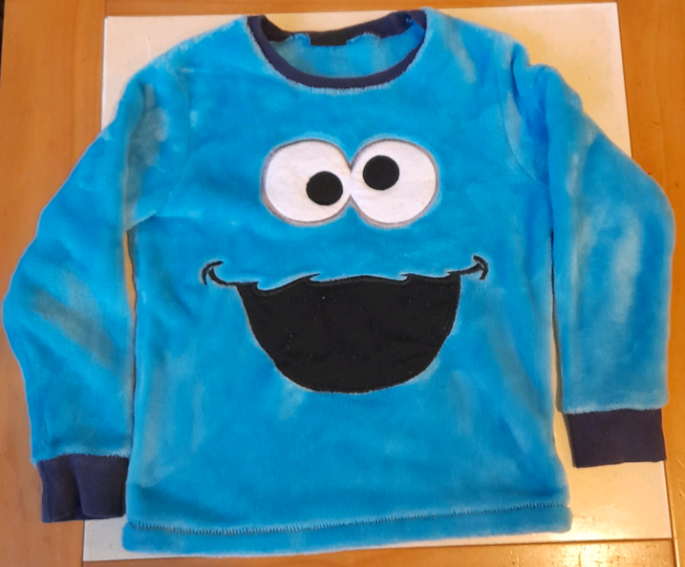 Size 7/8 yrs Cookie Monster Top