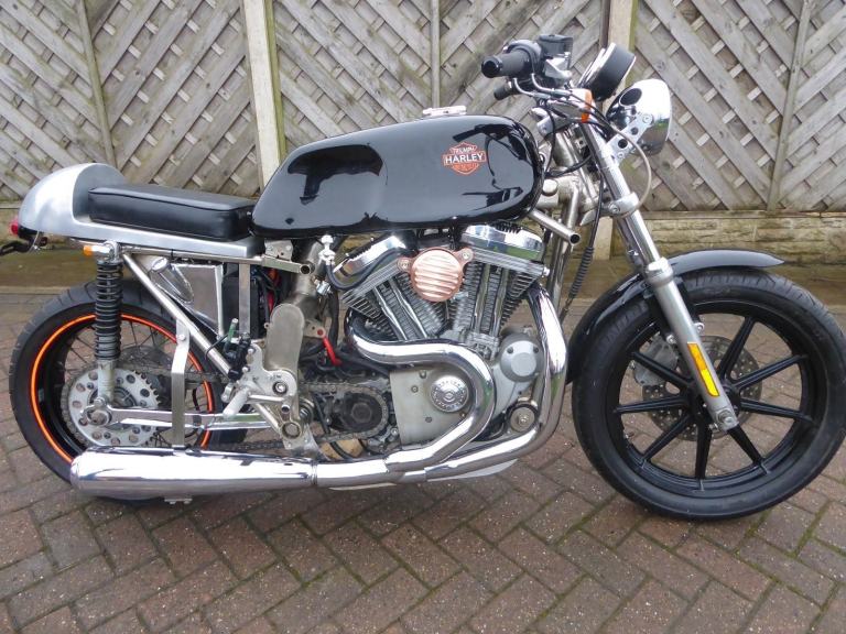 HARLEY DAVIDSON 883 FLAT TRACKER L REG  NICKLE PLATED FRAME NEEDS FINISHING 