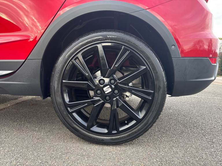 2025 SEAT Arona 1.0 TSI 115 FR Black Edition 5dr Hatchback PETROL Manual