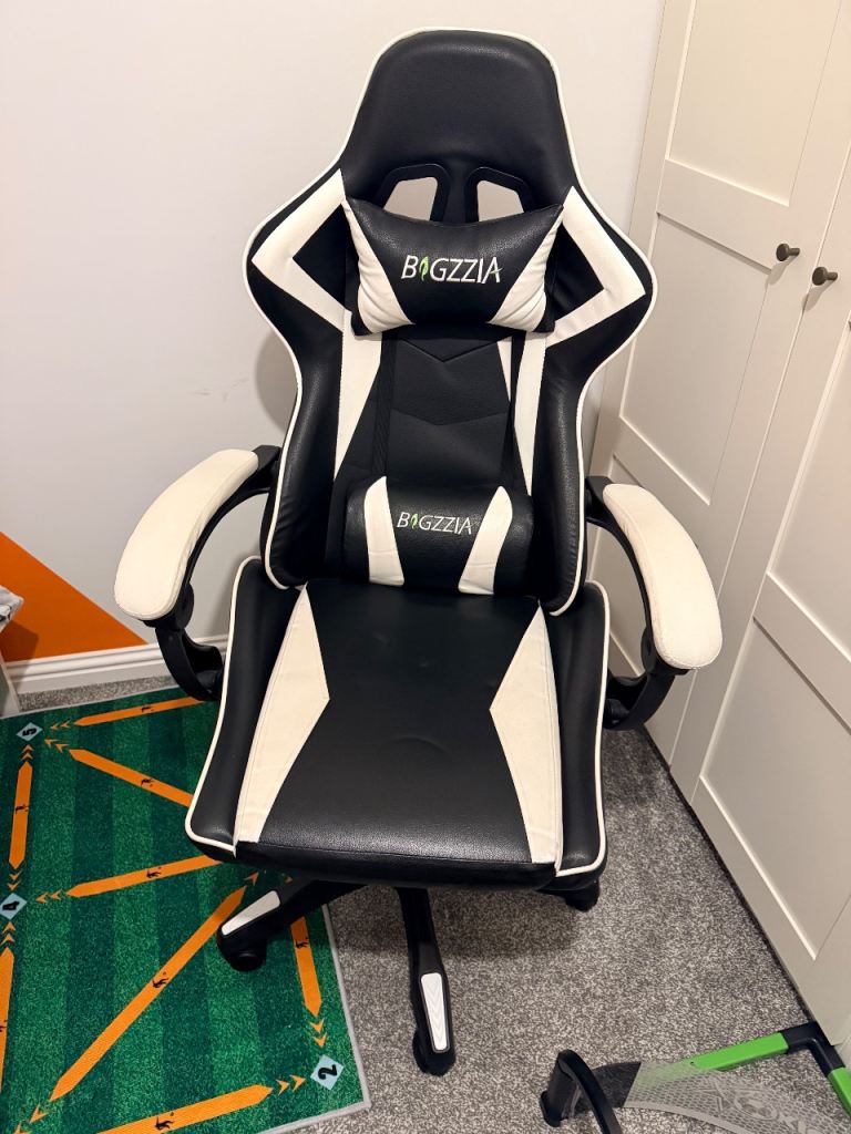 Gaming Chair Like New