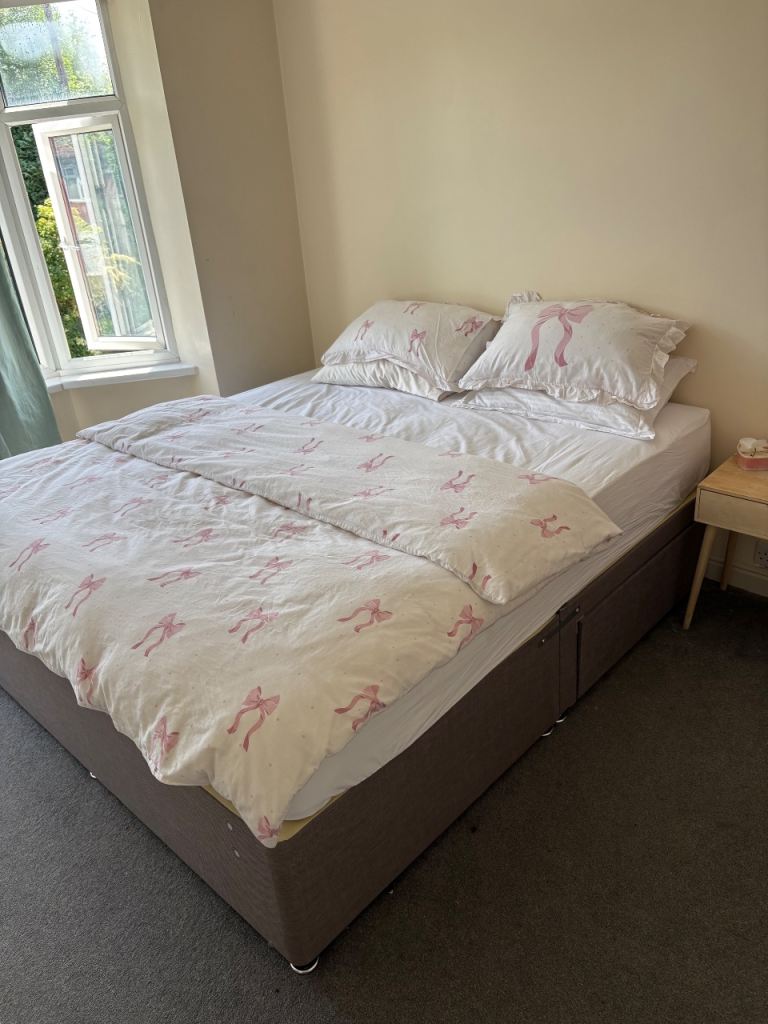 King Bed with Mattress and Storage Drawers