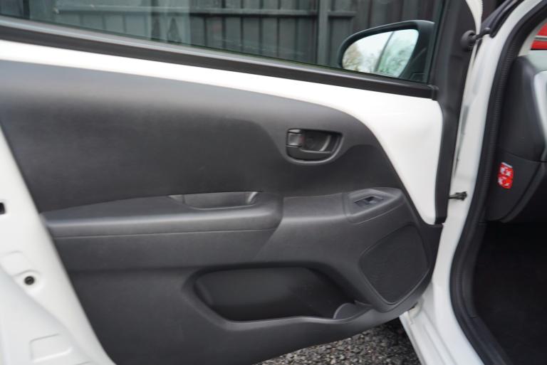 2015 Citroen C1 1.2 PureTech Feel Hatchback 5dr Petrol Manual Euro 6 (82 ps)