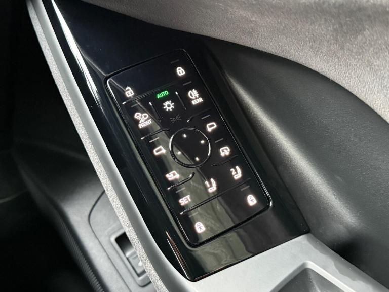  Audi Q6 e-tron 100kWh Edition 1 SUV 5dr Electric Auto quattro (388 ps) Electric Automatic