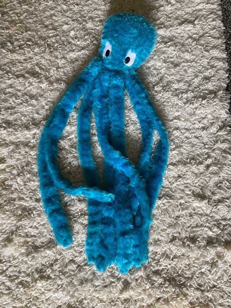 Cute Blue Octopus Soft Toy. Very good condition 