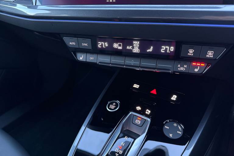 2025 Audi Q4 e-tron Q4  Black Edition 45 e-tron   kW SUV ELECTRIC Automatic