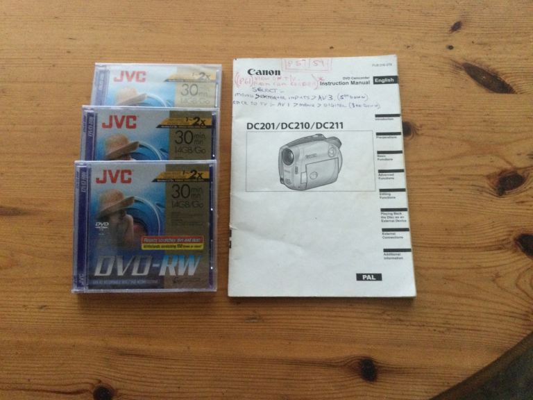DVD Camcorder DC201