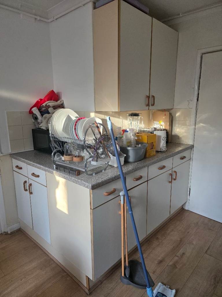 Kitchen Units and Appliances – Fridge Freezer,  Working Condition