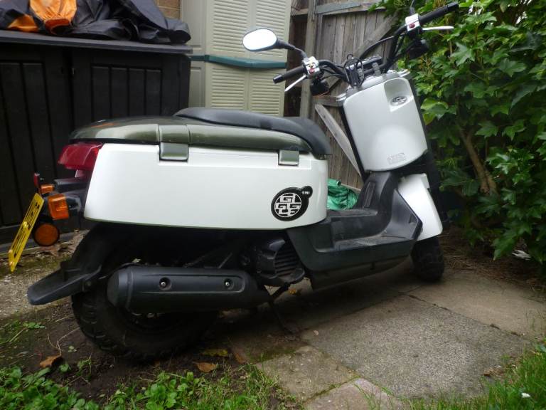 Yamaha, GIGGLE, 2010, 49 (cc)