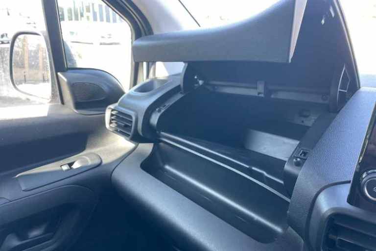 2022 Vauxhall Combo 1.5 Turbo D 2000 Sportive Panel Van 5dr Diesel Manual L1 H1 Euro 6 (100 ps) P...