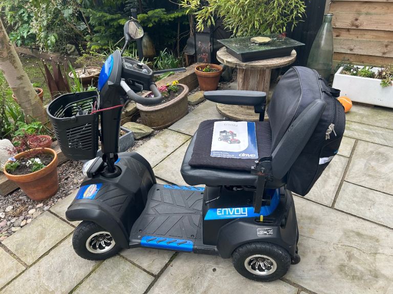 Mobility Scooter like New with Manual