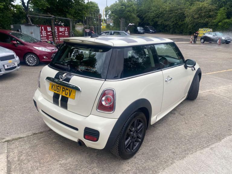 2011 MINI Hatch 1.6 One 3dr Hatchback Petrol Manual