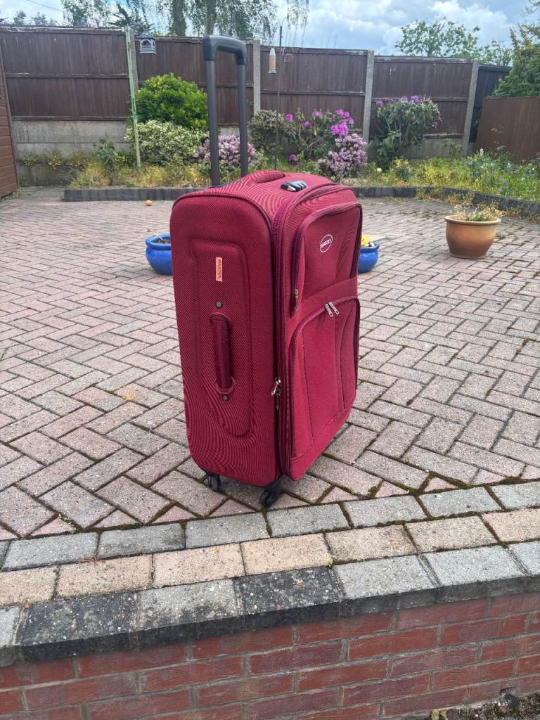 28" FABRIC SUITCASE FOR TRAVEL , HOLIDAYS, JOURNEYS