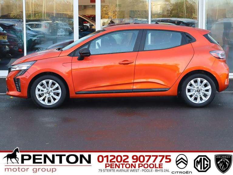 2023 Renault Clio 1.6 E-TECH evolution Auto Euro 6 (s/s) 5dr HATCHBACK Petrol/Electric Hybrid Aut...