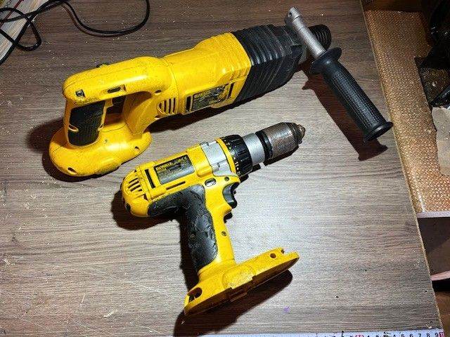 Dewalt SDS Hammer drill and DC988 XRP combi drill - BODY ONLY