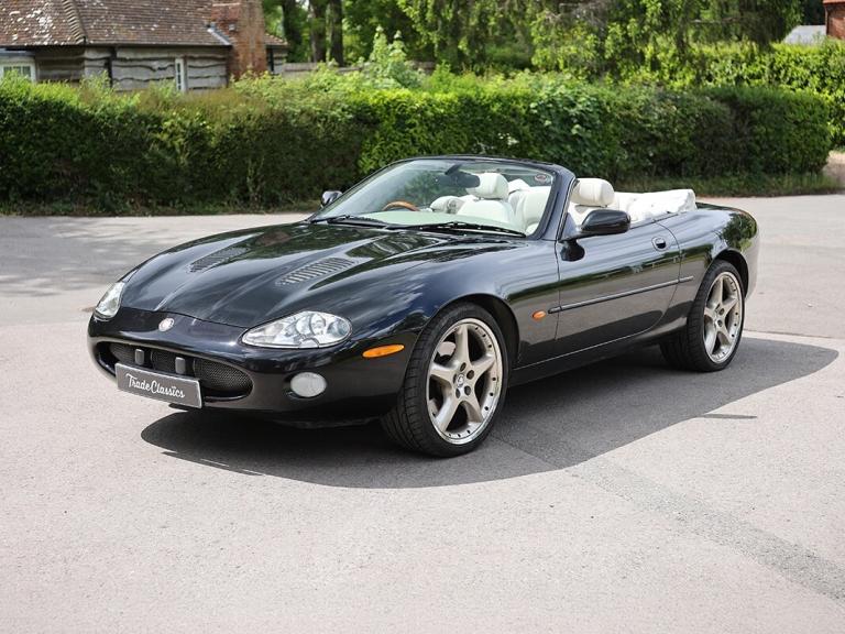 2001 Jaguar XK8 4.0 2dr Auto COUPE Petrol Automatic