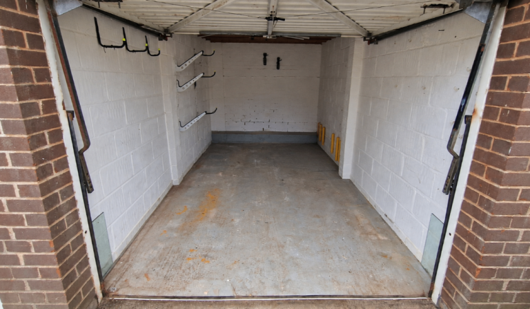 Garage to Rent Opposite Hove Beach – Langdale Gardens, BN3