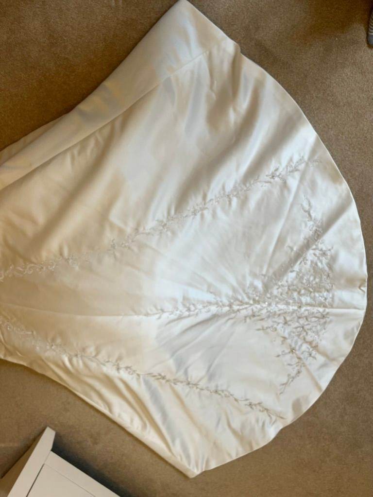 ALFRED ANGELO WEDDING DRESS - IVORY WHITE SATIN - WORN ONCE
