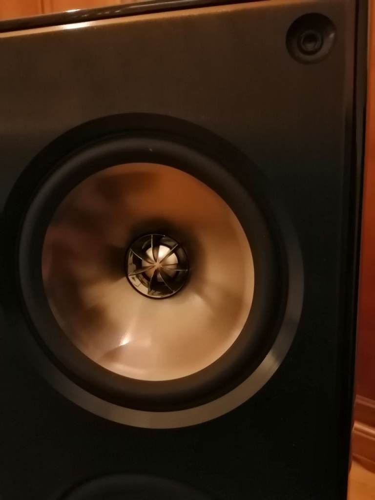KEF XQ30 speakers. Piano Black, Immaculate, rare, cost £1500