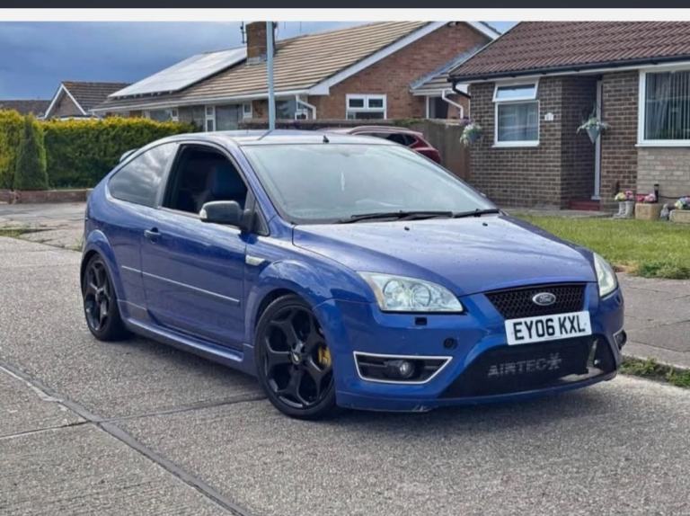 Ford, FOCUS, Hatchback, 2006, Manual, 2522 (cc), 3 doors