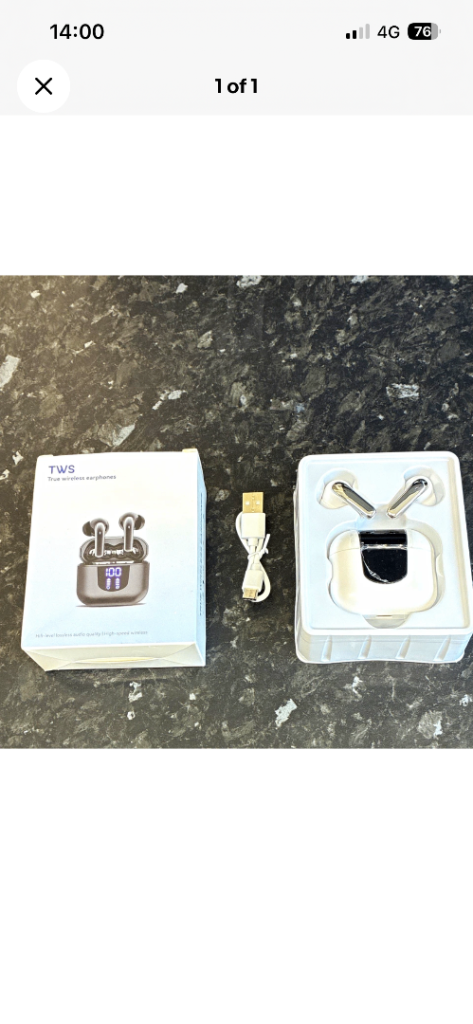 New TWS Wireless Earbuds with Charging Case