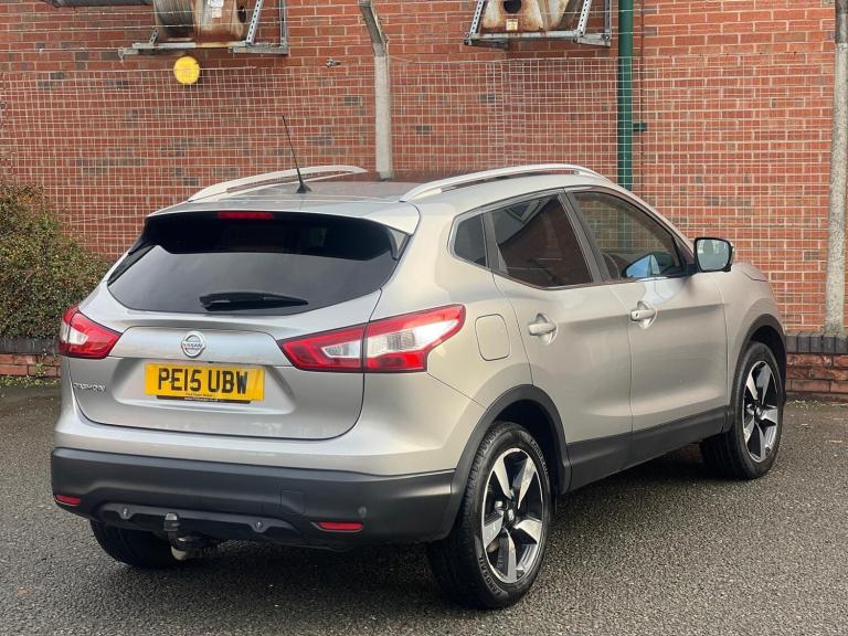 2015 Nissan Qashqai 1.6 dCi N-Tec+ 5dr HATCHBACK DIESEL Manual