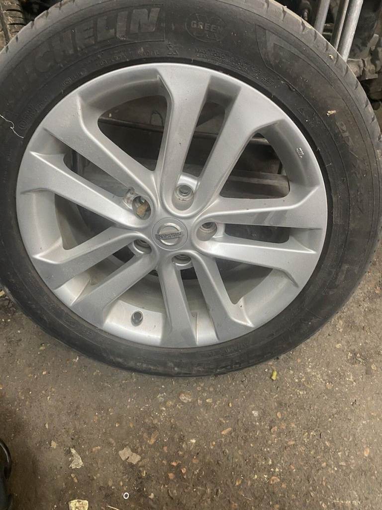 Wanted 17" Juke/Qashqai alloys