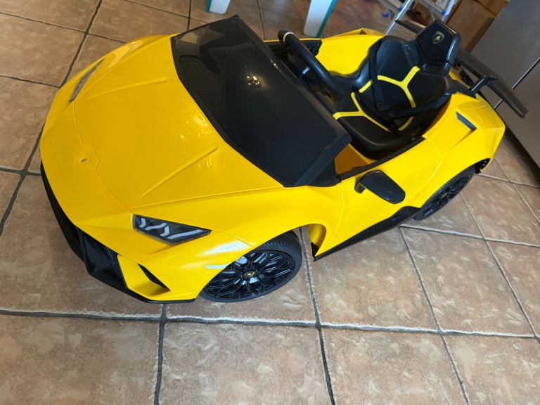 Toy car- not working 