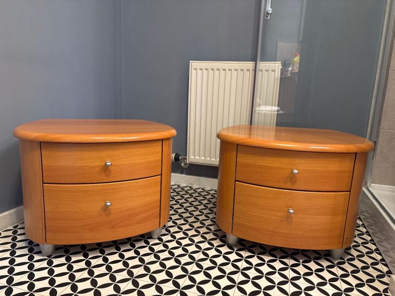 2 wooden bedside tables
