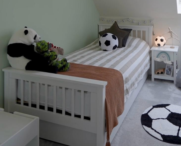Noa and Nani Hampshire Single Bed Frame with Olaf Pull Out Trundle in White
