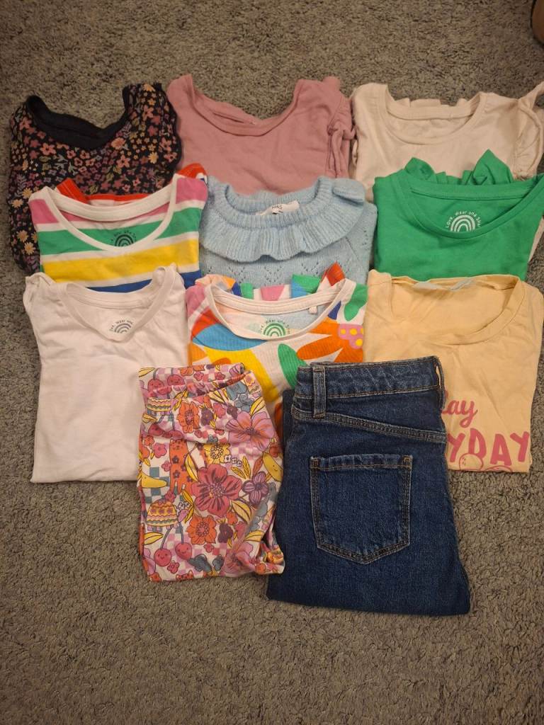 image for Bundle of girls clothes age 5-6yrs