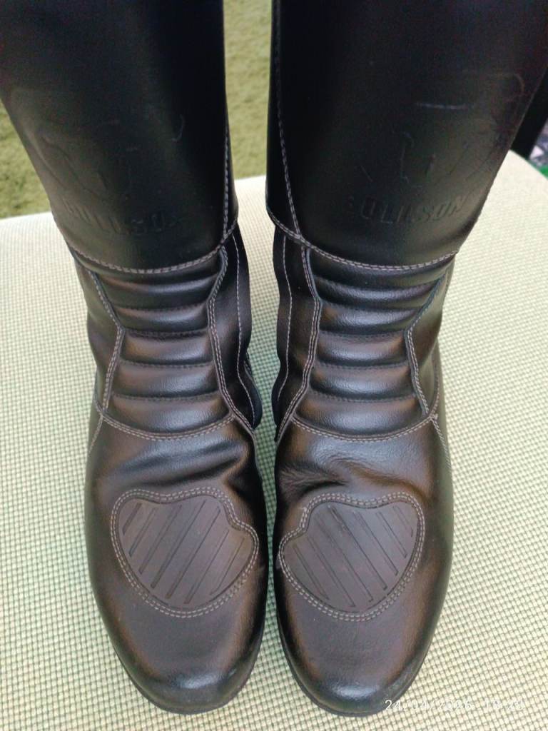 Motorcycle boots
